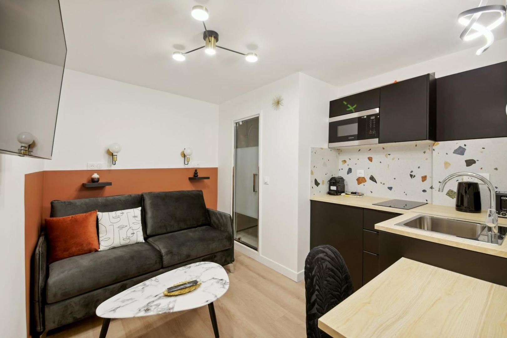 342 Elena - Stunning Parisian Appartamento *