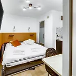 342 Suite Elena - Stunning Parisian Apartment