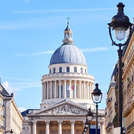 342 Elena - Stunning Parisian Parigi
